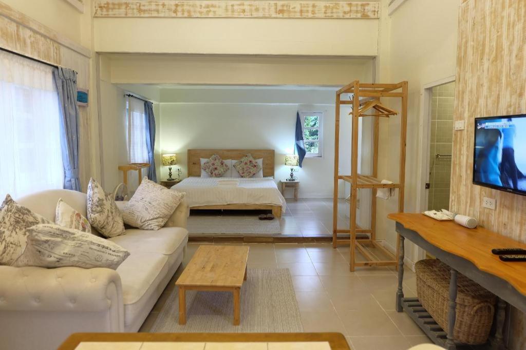 Villa Tuscany Country Resort Suan Phueng Bagian luar foto