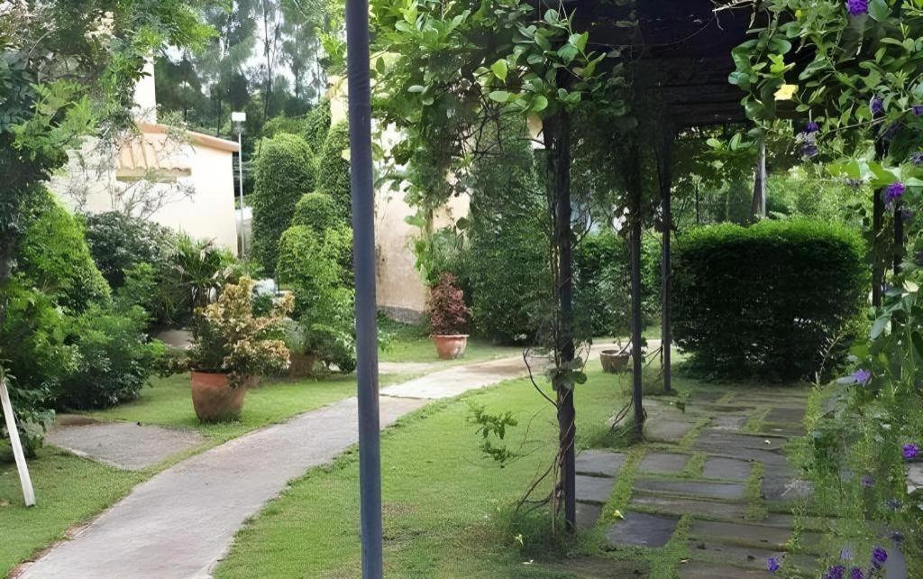 Villa Tuscany Country Resort Suan Phueng Bagian luar foto